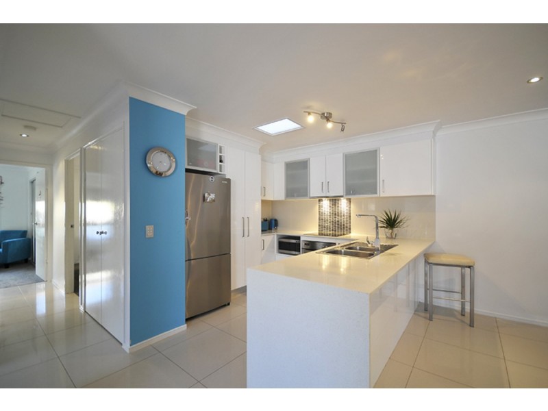 1/14 Walker Avenue, Palm Beach QLD 4221