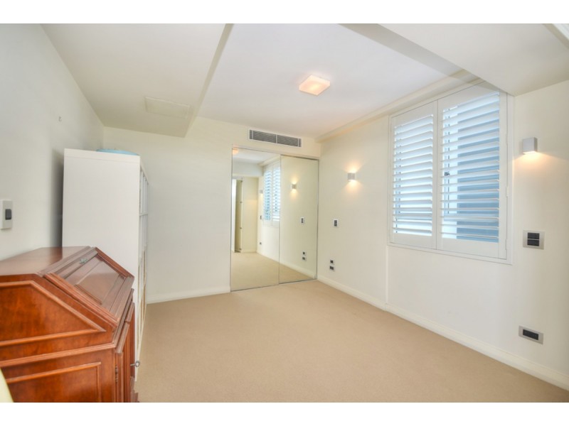 1604/10 Fifth Avenue, Palm Beach QLD 4221