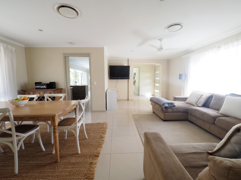 14 Mackay Place, Burleigh Waters QLD 4220