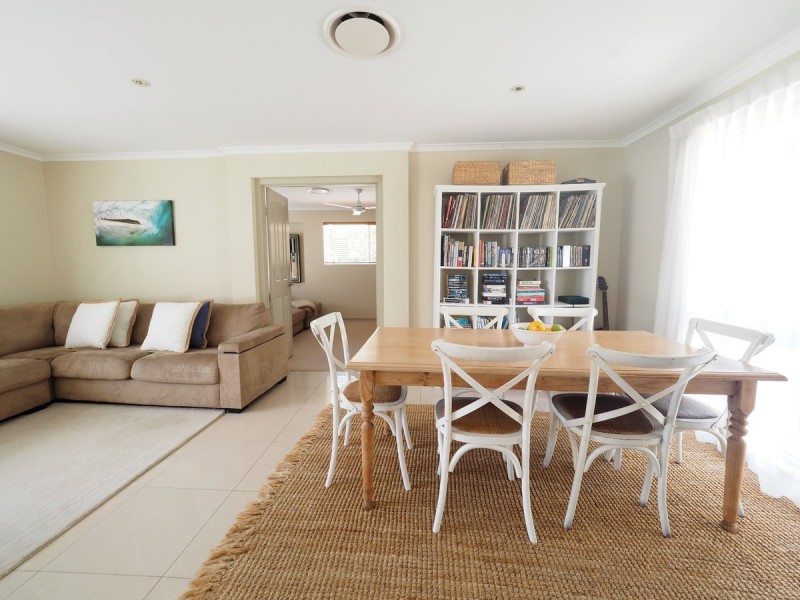 14 Mackay Place, Burleigh Waters QLD 4220