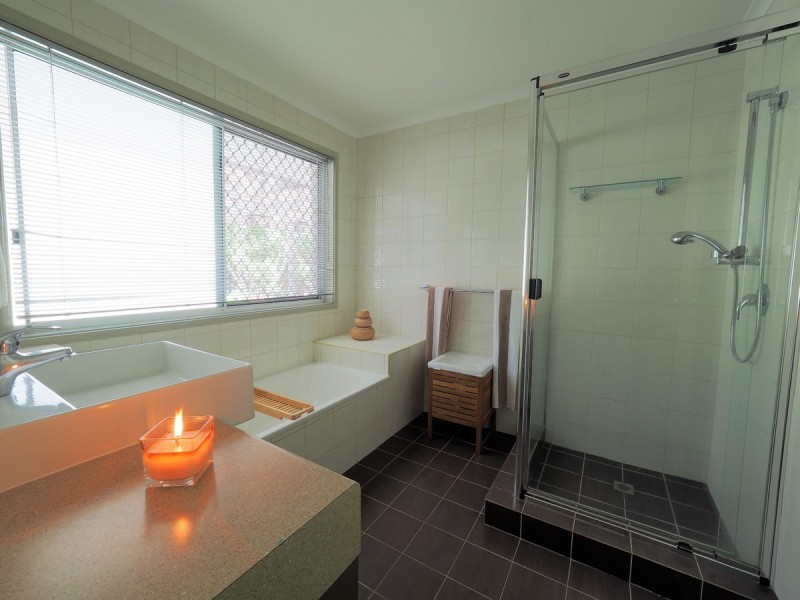 14 Mackay Place, Burleigh Waters QLD 4220