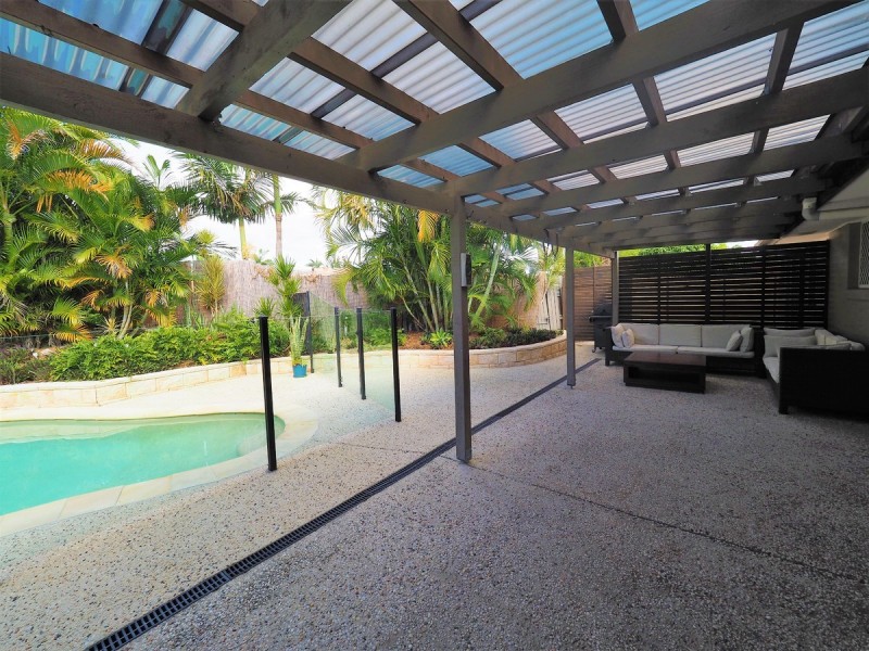 14 Mackay Place, Burleigh Waters QLD 4220