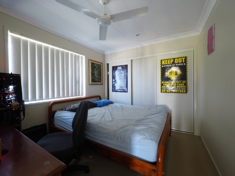 261 Universal Street, Oxenford QLD 4210