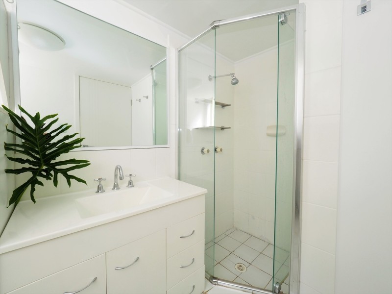 14/1 Rolan Court, Palm Beach QLD 4221