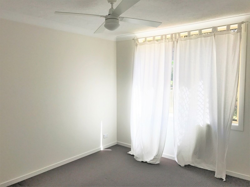 1/1 Rolan Court, Palm Beach QLD 4221