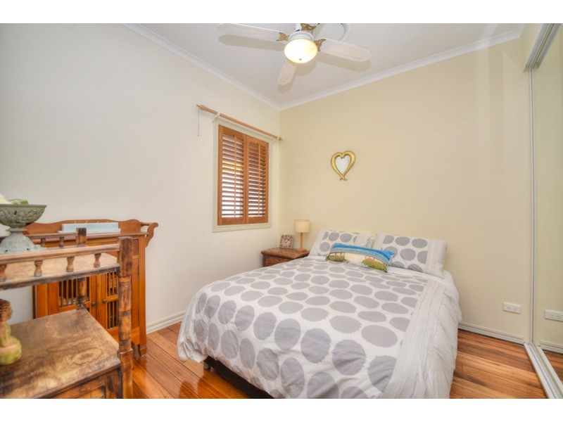 27 Fourteenth Avenue, Palm Beach QLD 4221