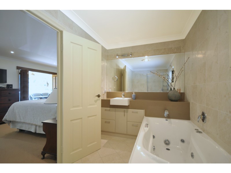 936 Currumbin Creek Road, Currumbin Valley QLD 4223