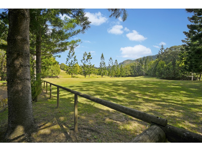 936 Currumbin Creek Road, Currumbin Valley QLD 4223