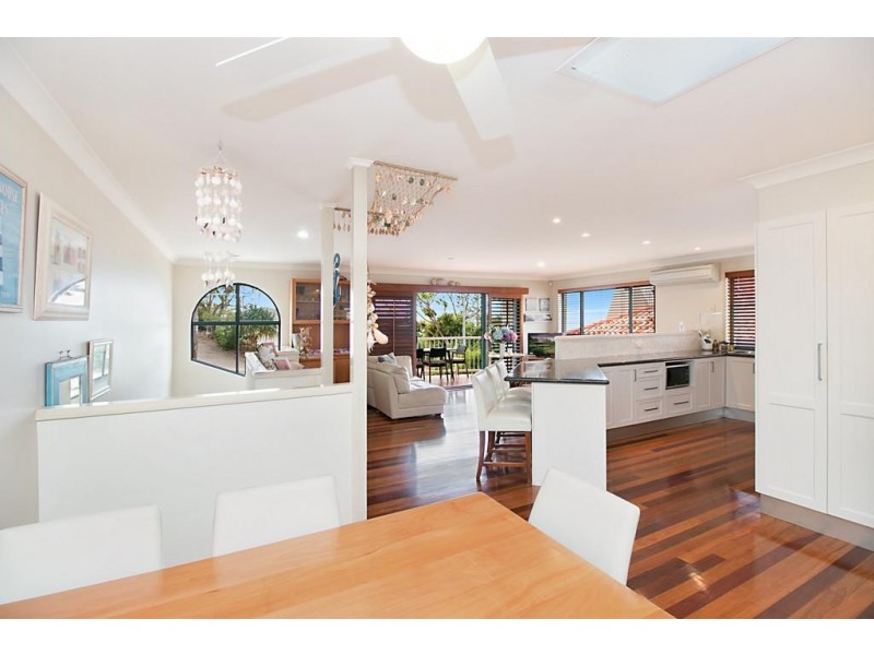 2/24 Woodgee Street, Currumbin QLD 4223