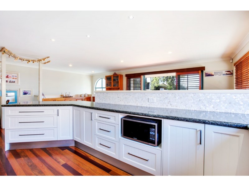 2/24 Woodgee Street, Currumbin QLD 4223