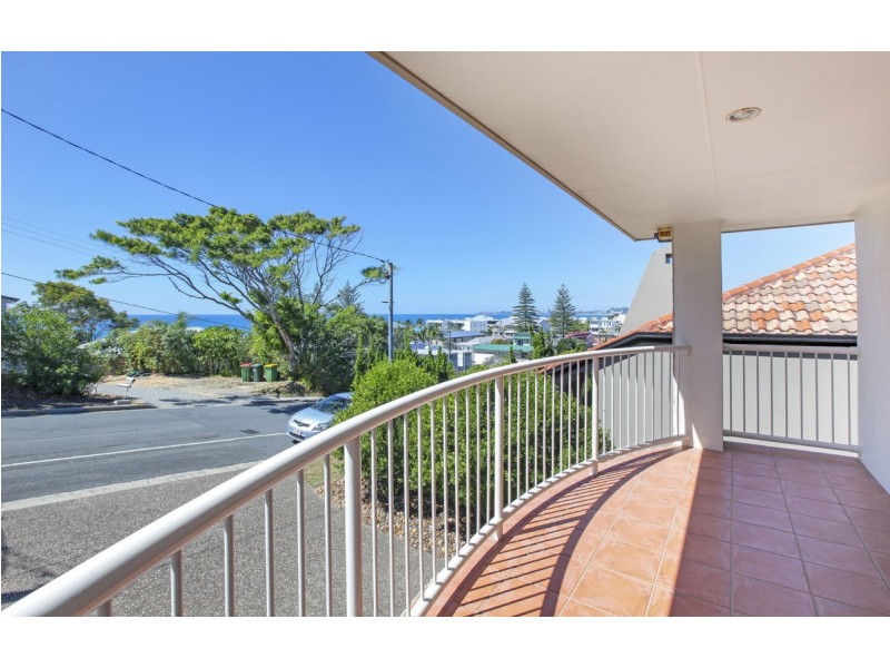 2/24 Woodgee Street, Currumbin QLD 4223