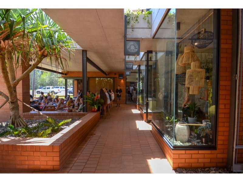 2/24 Woodgee Street, Currumbin QLD 4223