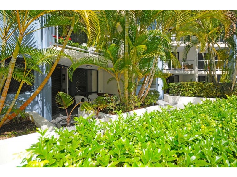 9/6 Fifth Avenue, Burleigh Heads QLD 4220