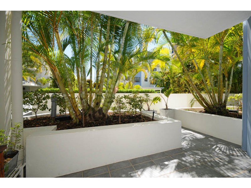 9/6 Fifth Avenue, Burleigh Heads QLD 4220