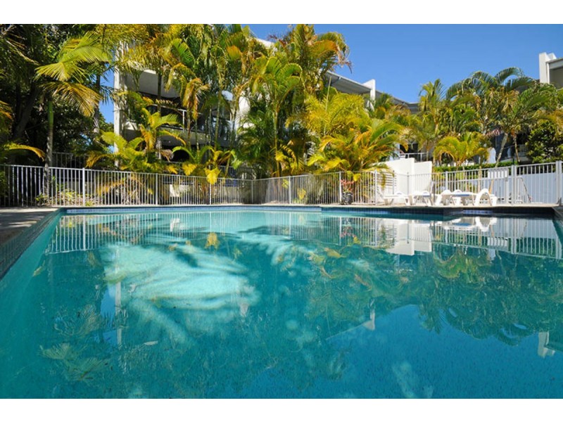 9/6 Fifth Avenue, Burleigh Heads QLD 4220