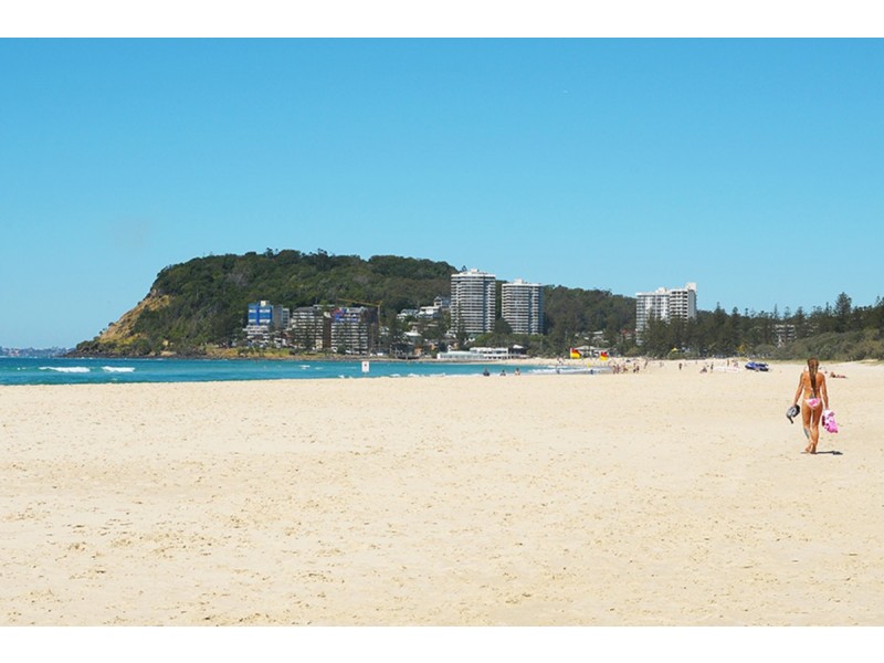 9/6 Fifth Avenue, Burleigh Heads QLD 4220