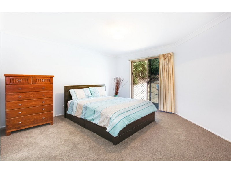 80 Silver Glade Drive, Elanora QLD 4221