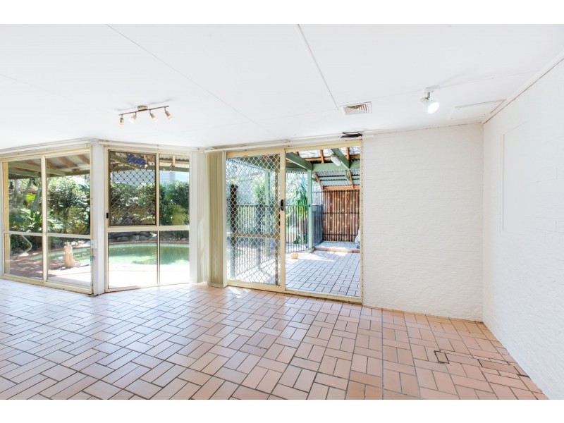 115 Petrel Avenue, Mermaid Beach QLD 4218