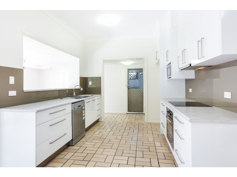 115 Petrel Avenue, Mermaid Beach QLD 4218