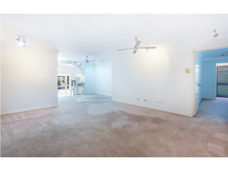 115 Petrel Avenue, Mermaid Beach QLD 4218