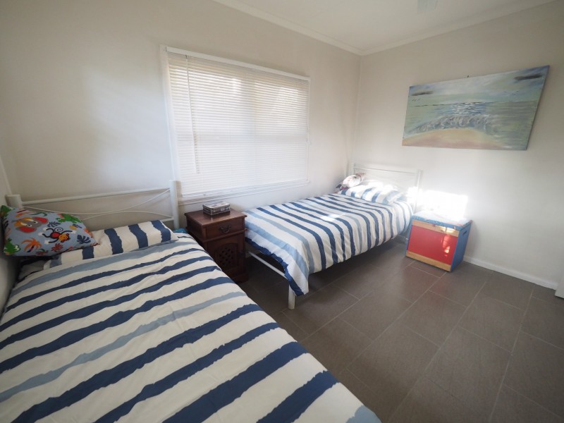 4 Leyte Avenue, Palm Beach QLD 4221