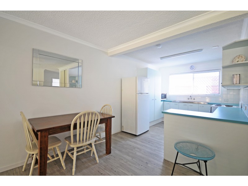 2/9 Atkin Street, Tugun QLD 4224