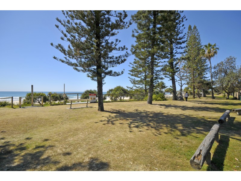 2/9 Atkin Street, Tugun QLD 4224