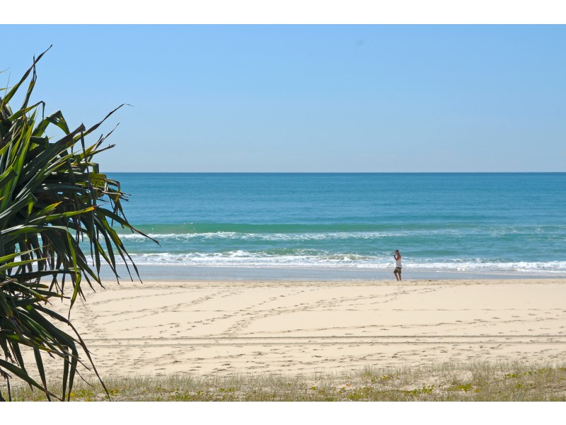 2/9 Atkin Street, Tugun QLD 4224