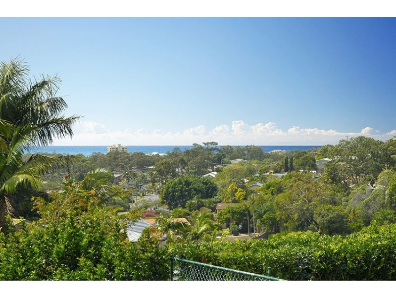 22 Alinjarra Drive, Tugun QLD 4224