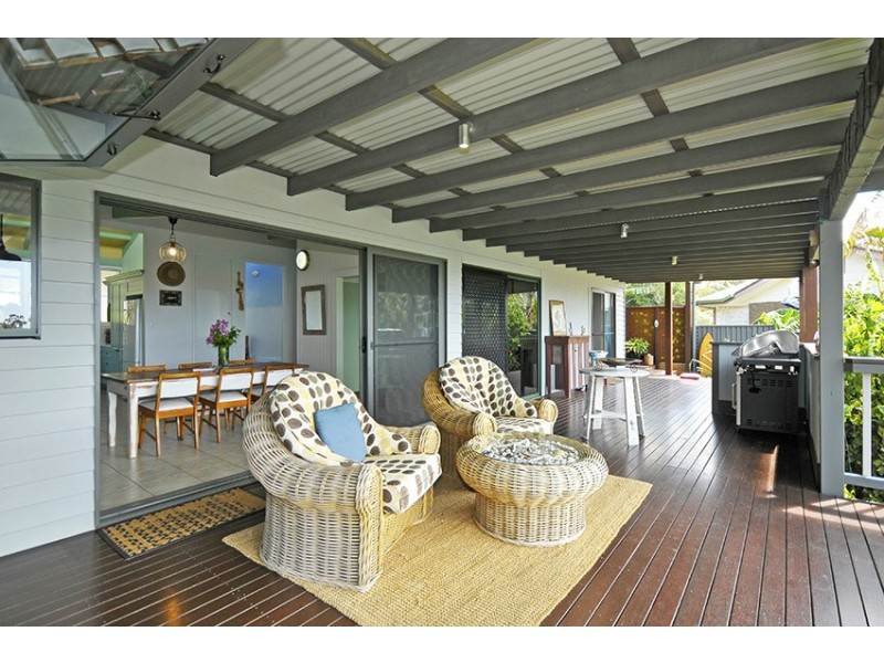 22 Alinjarra Drive, Tugun QLD 4224