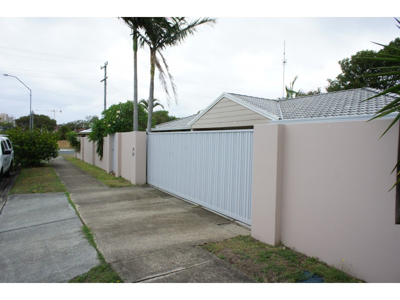 38 Twelfth Avenue, Palm Beach QLD 4221