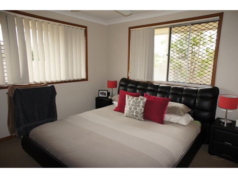 38 Twelfth Avenue, Palm Beach QLD 4221