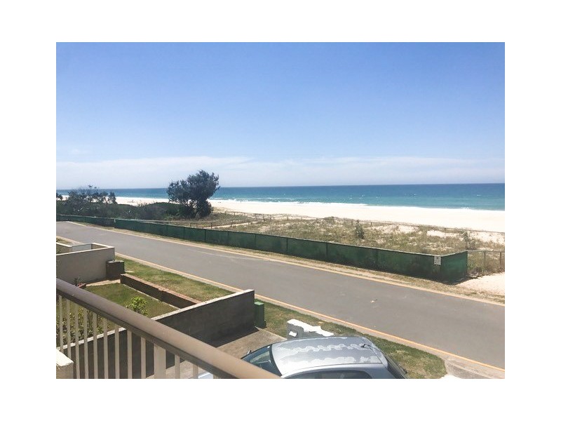 3/460 The Esplanade, Palm Beach QLD 4221