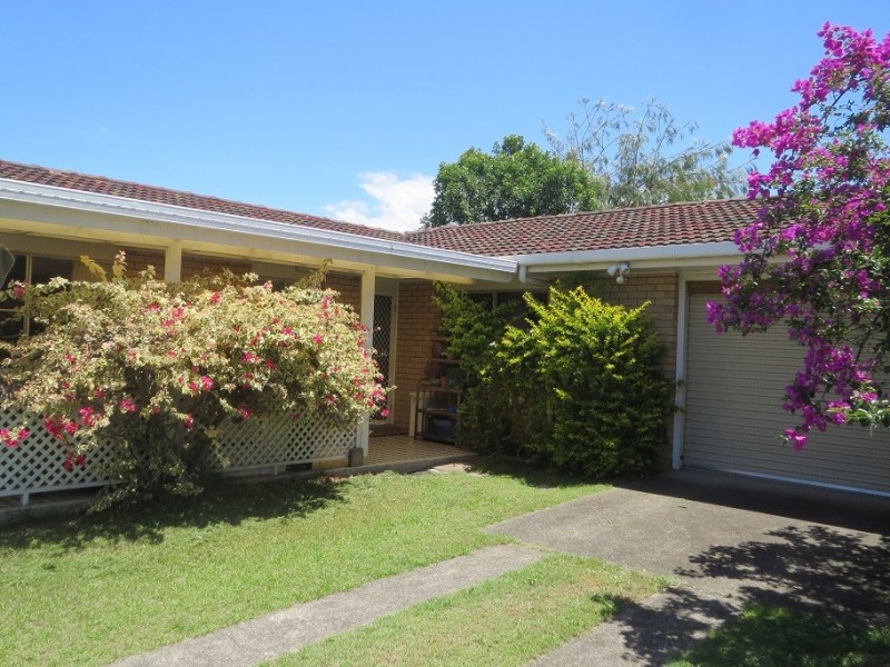 10 Matina Street, Biggera Waters QLD 4216