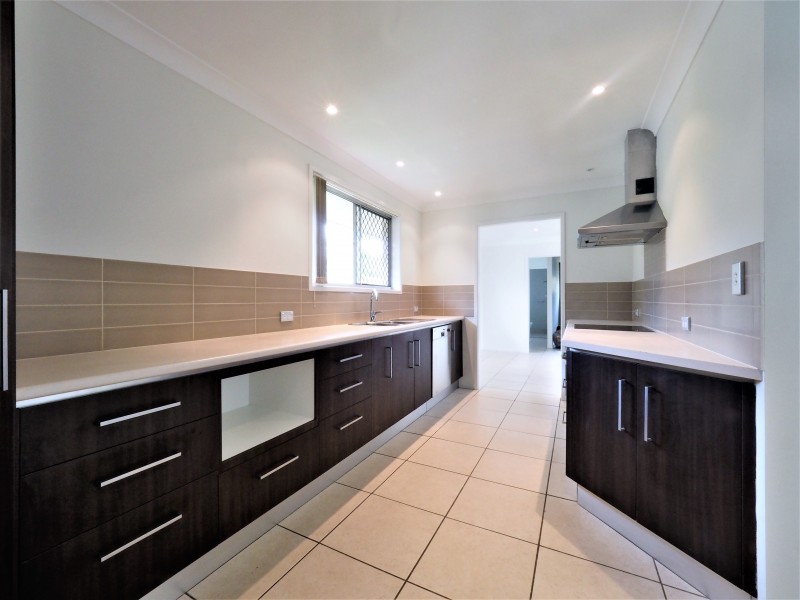 38 Twelfth Avenue, Palm Beach QLD 4221