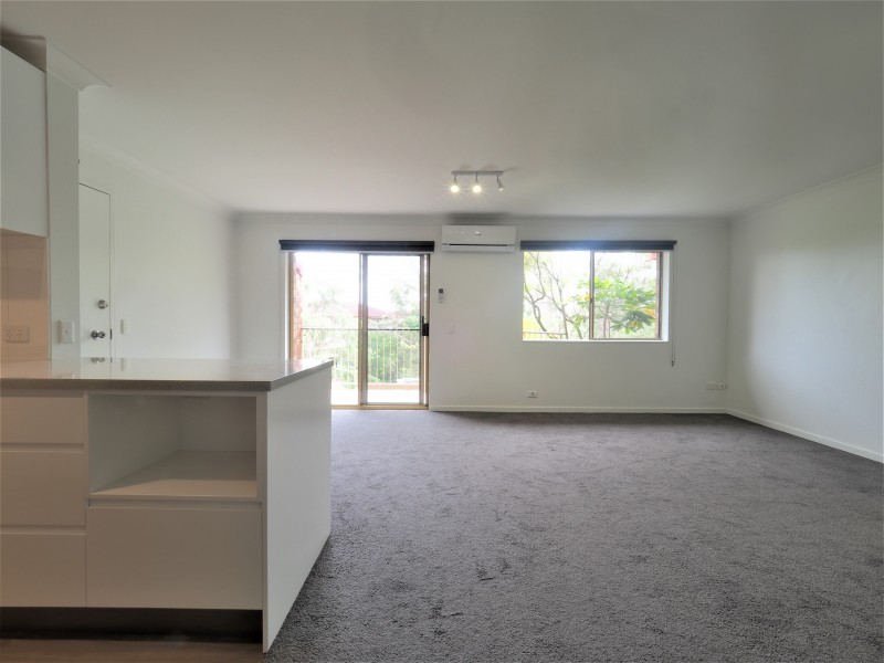 13/4 Rolan Court, Palm Beach QLD 4221