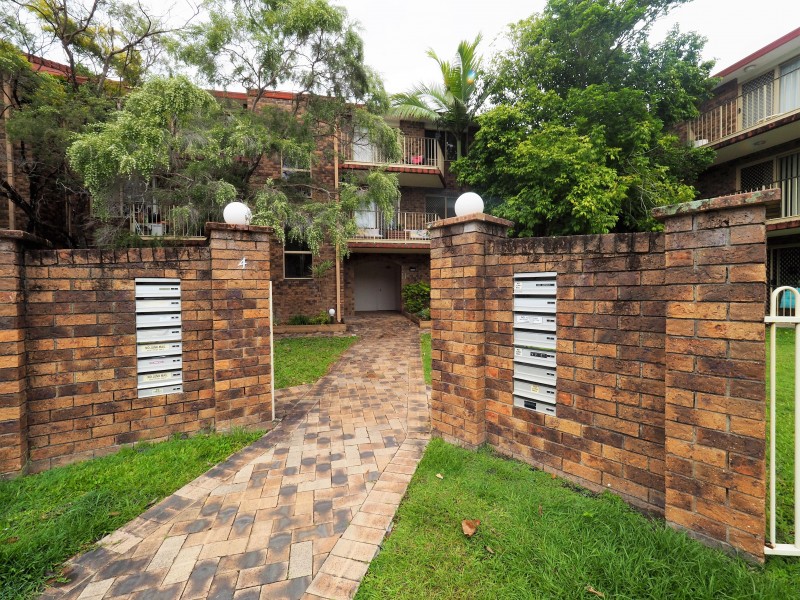 13/4 Rolan Court, Palm Beach QLD 4221