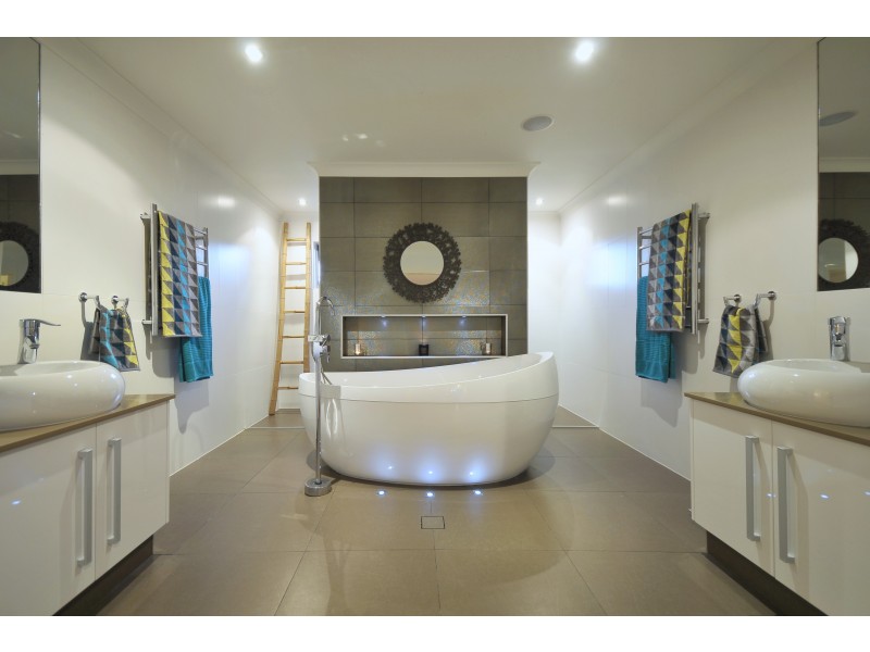 12 Stockyard Court, Tallebudgera QLD 4228