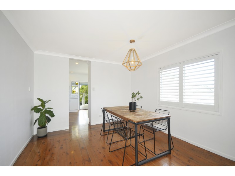 43 Fifth Avenue, Palm Beach QLD 4221