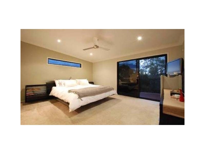 53 Sky Royal Terrace, Burleigh Heads QLD 4220