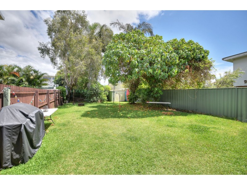 31 Twenty Third Avenue, Palm Beach QLD 4221