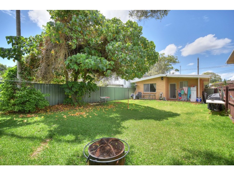 31 Twenty Third Avenue, Palm Beach QLD 4221