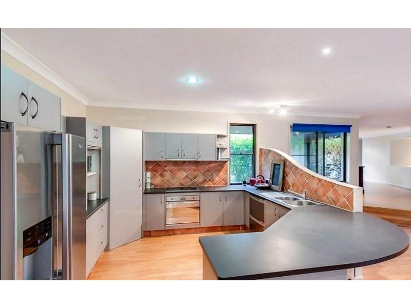 63 Simpsons Road, Elanora QLD 4221