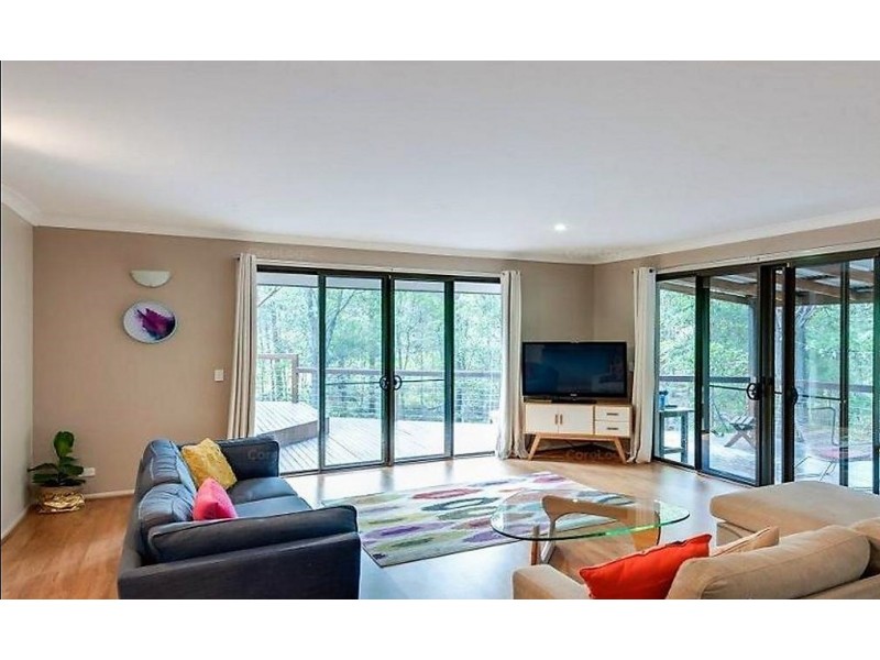 63 Simpsons Road, Elanora QLD 4221