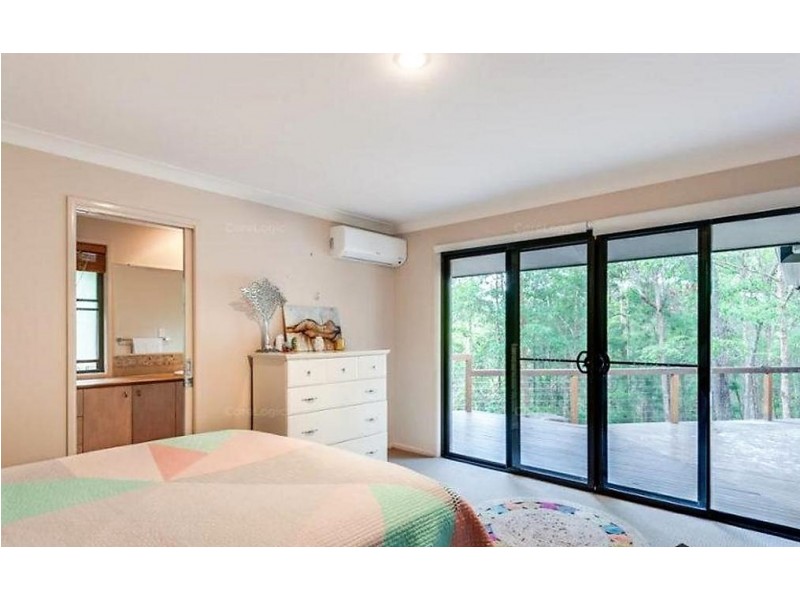 63 Simpsons Road, Elanora QLD 4221