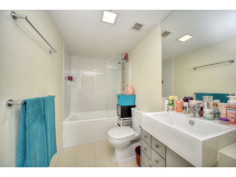 2116/10 Fifth Avenue, Palm Beach QLD 4221