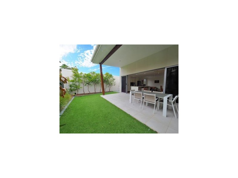 127B Townson Avenue, Palm Beach QLD 4221