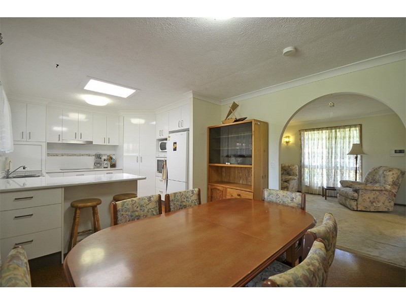 63 Ironbark Street, Elanora QLD 4221