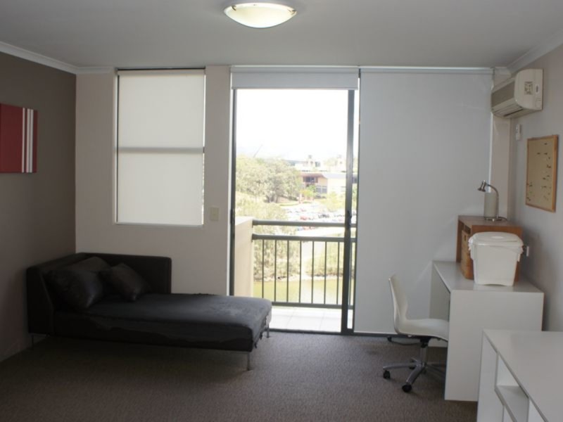 643/25 Lake Orr Drive, Robina QLD 4226