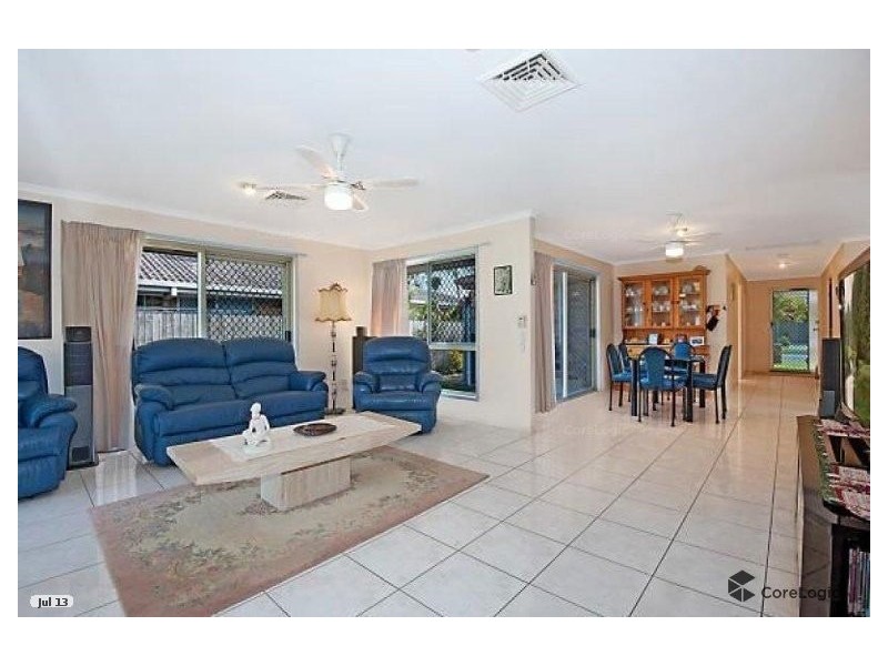 36 Cumberland Drive, Varsity Lakes QLD 4227